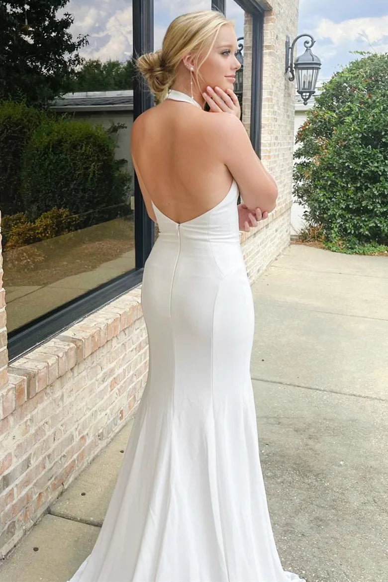 Vestido de novia largo de sirena con abertura y cuello halter/sin velo